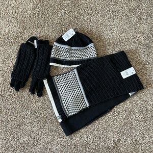 Smartwool Hat, Scarf & Glove Set